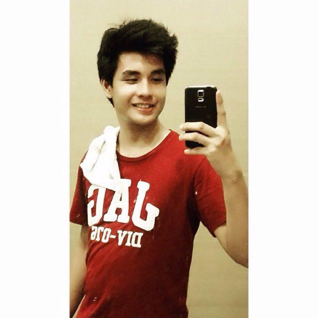 kinglaurence_43's tweet photo. Come hangout with me >   Goodmorning sa inyo  on #BIGOLIVE. https://t.co/S73qCzi4jt https://t.co/A3NzpZayY5