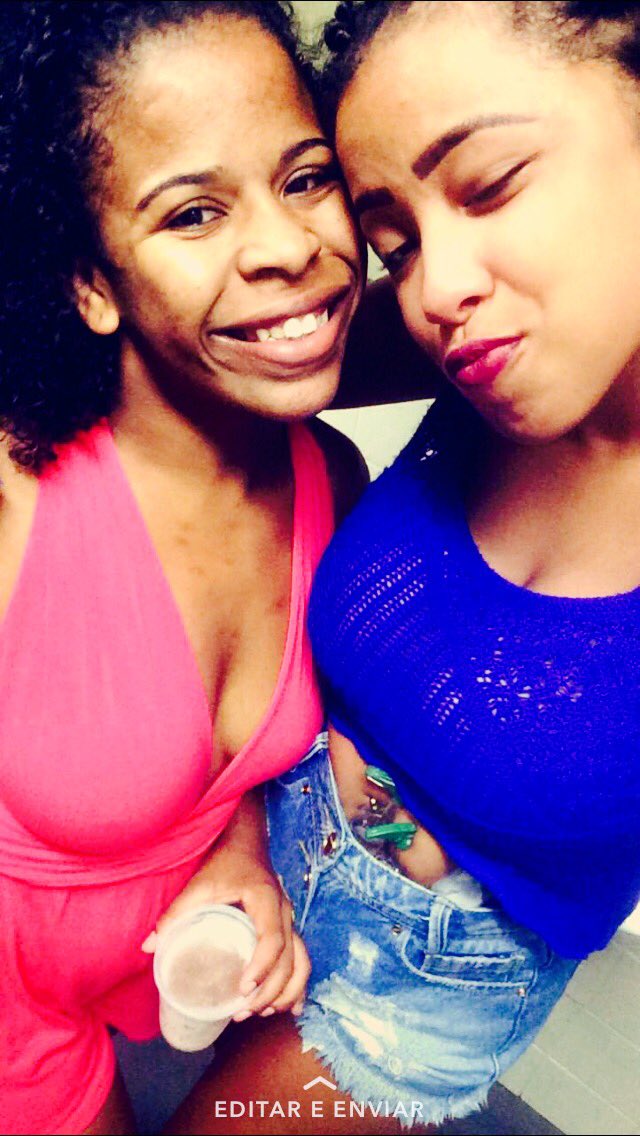 Nathy_louca's tweet image. Quero te ver sorrir quando precisar de mim eu vou te ouvir amizade é assim (8&apos; #Sempre #ComVc #MBaixinhMMulla. 👭💗