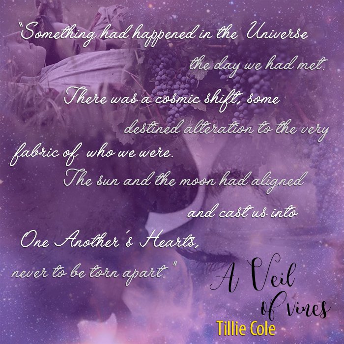 livrosagogo's tweet photo. A Veil Of Vines, da autora @tillie_cole <3 Resenha: https://t.co/ZFJYS8S0ik  @ArdentPRose  #TillieCole #AVOV #AVeilOfVines #Books #Livros https://t.co/hUe2vJqC7T