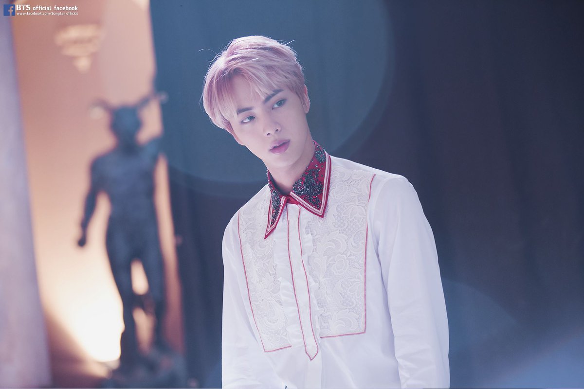 bangtan_russia's tweet photo. [ФЕЙСБУК] 25th Handsome Jin Day
https://t.co/MtLKrVuDxt https://t.co/x0n4WFceFl