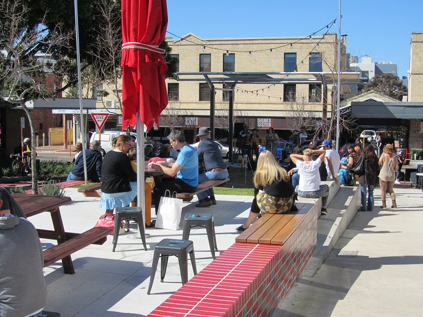 Perfect arvo to come down to #MaryStPiazza for some cool jazz &amp; RnB tunes from 3-6pm