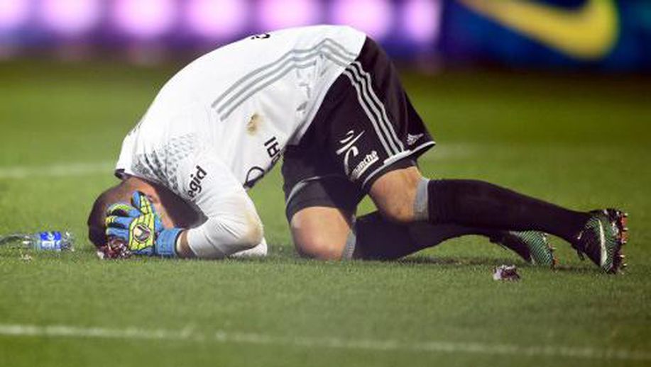 Sebuah Pertandingan di Ligue 1 Prancis Dihentikan Setelah Kiper Kena Petasan detik.id/61z4e5