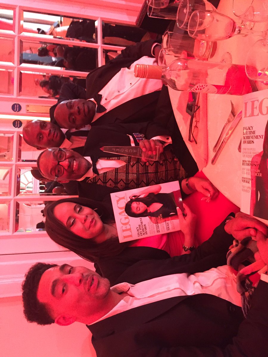 LeroyLogan999's tweet image. It was great sharing my #LifetimeAchievementAward with the @voyageyouth Trustee Board @ the @_blaksox #LegacyGala #TeamWorkMakesTheDreamWork