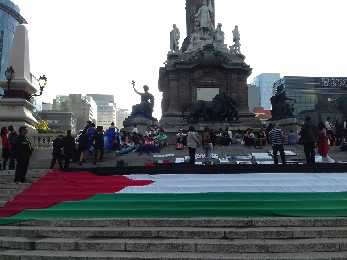 MexicXPalestina's tweet photo. #BoicotIsrael #BoycottHP #StopHP #YoNoComproApartheid
@hp #Hiere #Humilla #Hostiga a #Palestinos en el muro, puntos de control, carceles. https://t.co/yNFCG50sL2