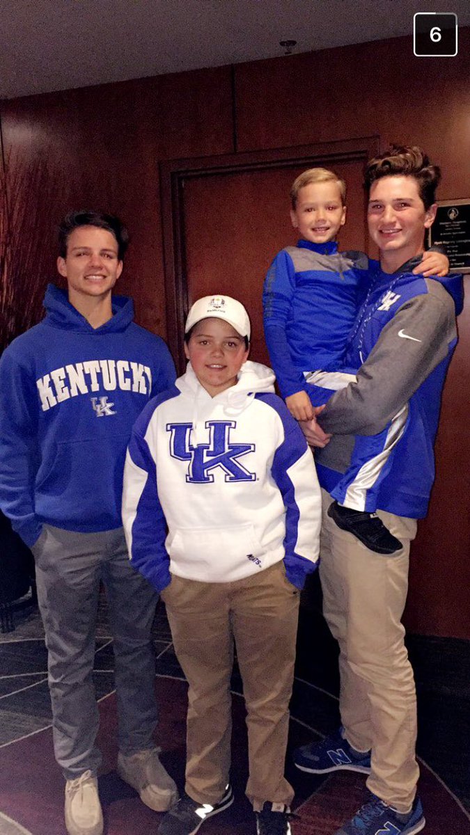 tyler_wilson4's tweet image. Happy birthday bro 💪🏽🍴🤘🏽 @seiverutsey_  #Resurrection #ZeroProblems #TiltOrNah #DawgLax