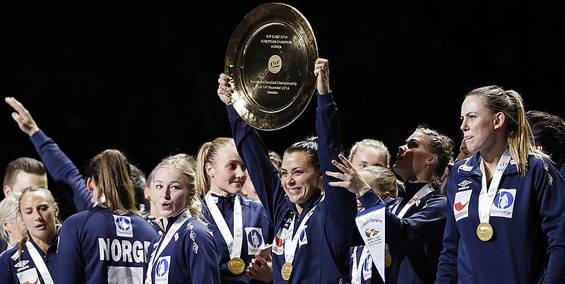 سيدات النرويج فوق عرش أوروبا لكرة اليد Cz-7Y7AWgAEIMiw