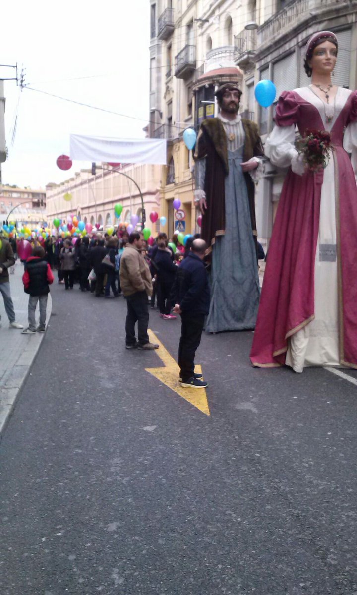 La Colla Gegantera de Tortosa smb la Marató de TV3.