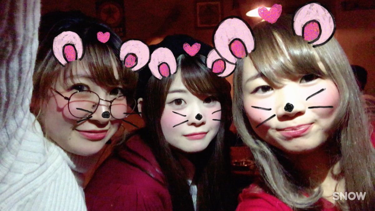 boomin01160309's tweet photo. ❣FLAT忘年会❣
めっちゃたのしかった〜
改めて顔面偏差値の高さ感じた。笑
キラキラで可愛くて良い人ばっかりですほんとに😂
FLATグループで働かせていただいてること本当に幸せやと思いました!
#andflat #flatgroup https://t.co/2fYLddpFif