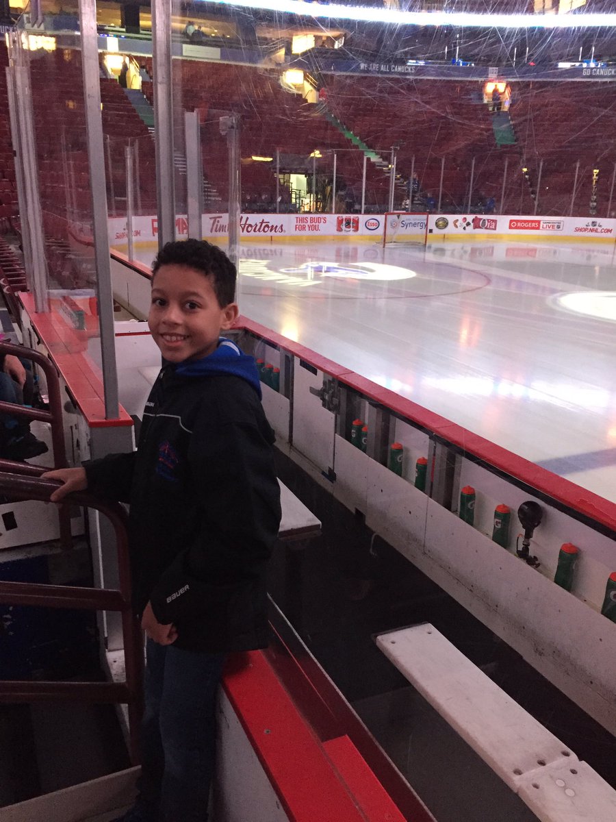 trevorschmidtt's tweet photo. #WeAreAllCanucks https://t.co/qNDgo7q1bj
