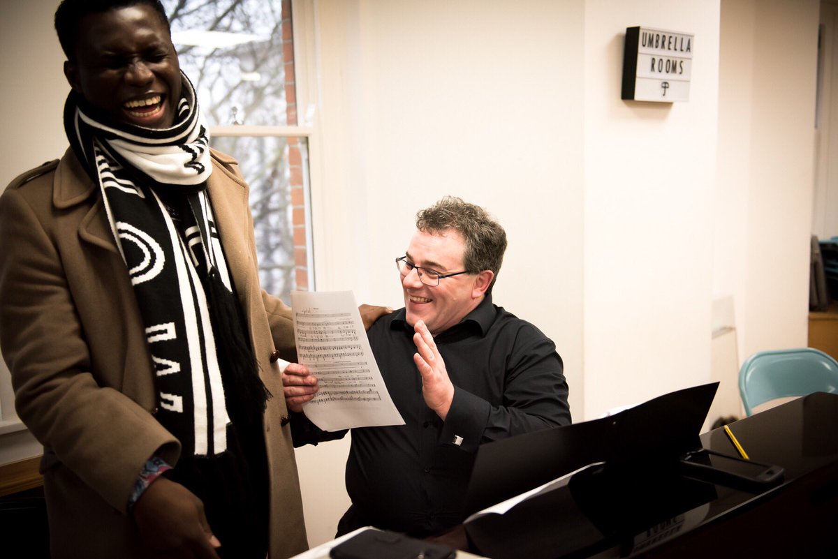 Our wonderful MD <a href="/musocolin/">Colin Billing</a> rehearsing (and laughing) with the incredible @Emmanuel_KojoJr for our concert tonight!
#mtstars@christmas