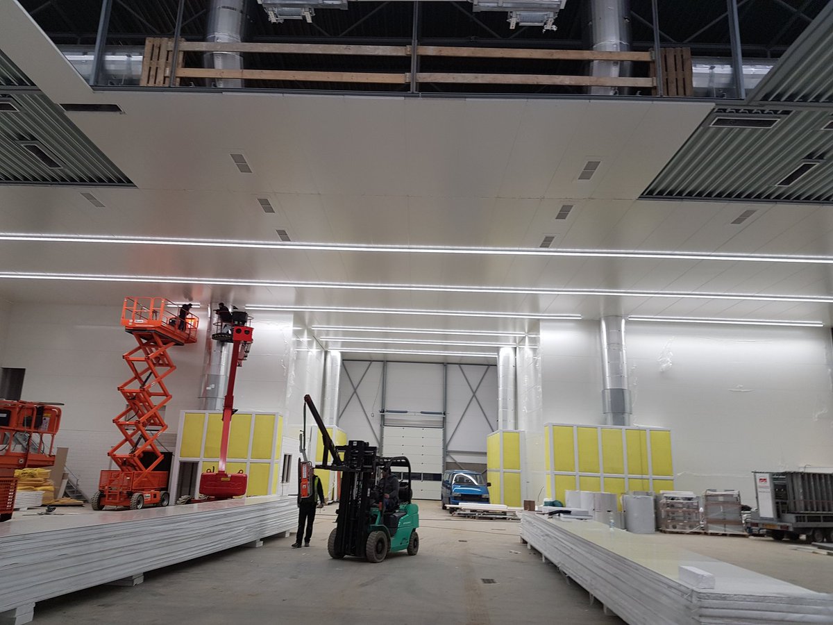 LiRoCon's tweet photo. Time is running....work in progress 
Maas Aviation project 
Sandwich panels all around https://t.co/5q4crTxVY6