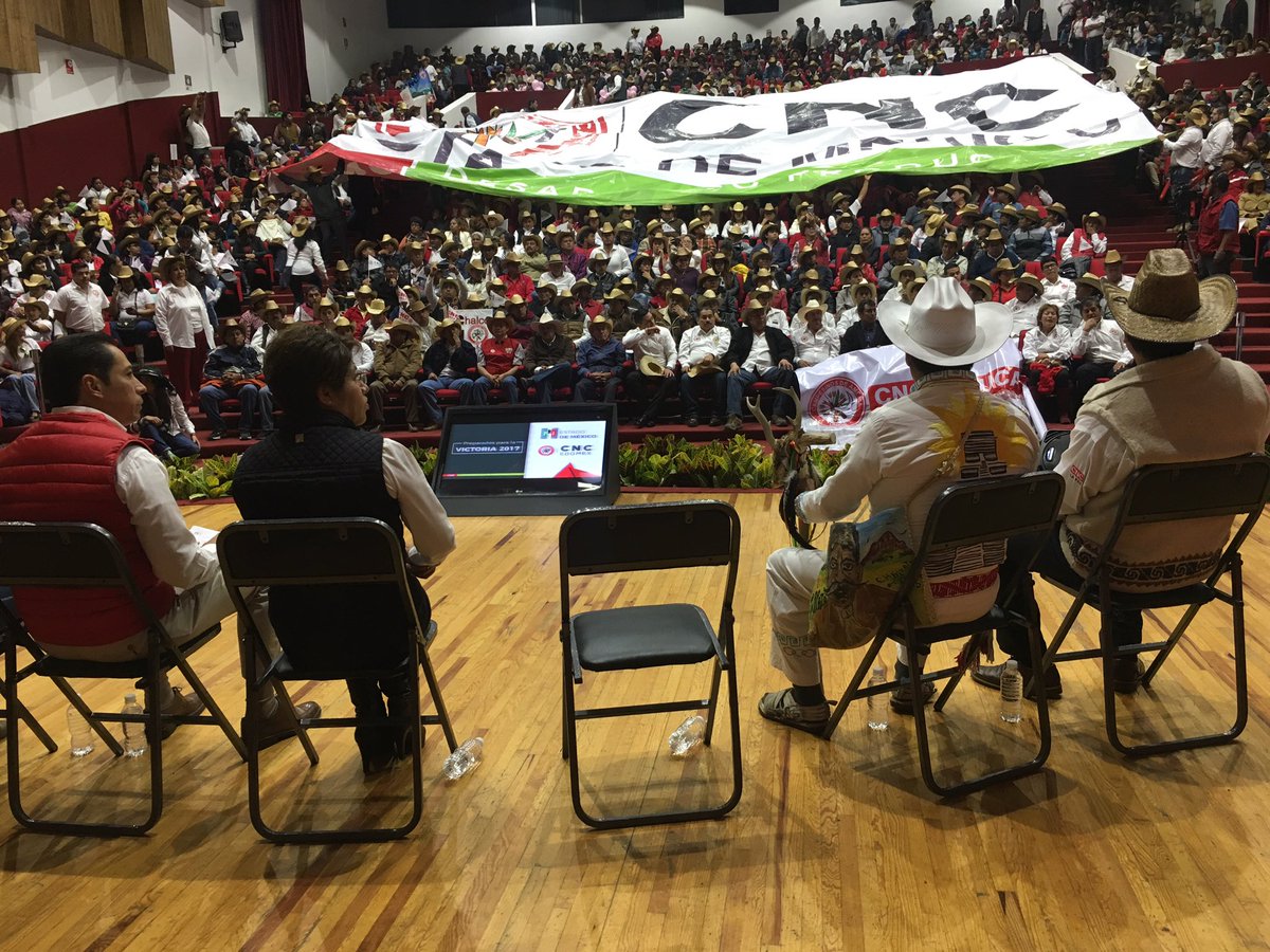 AlanGutiDelRio's tweet photo. Acompañando al contador @Esequiel_CNC1 y a mi presidente del @PRI_EDOMEX @carlosiriarte_ en la toma de protesta de estructuras de CNC. https://t.co/VdhMWGoqnD