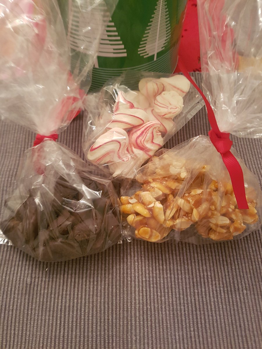 AlvinAndrews's tweet photo. Gotta love Christmas especially when my big sister turns up with sweet treats. 
#sweettreats #christmas https://t.co/5Pl4QUeclV
