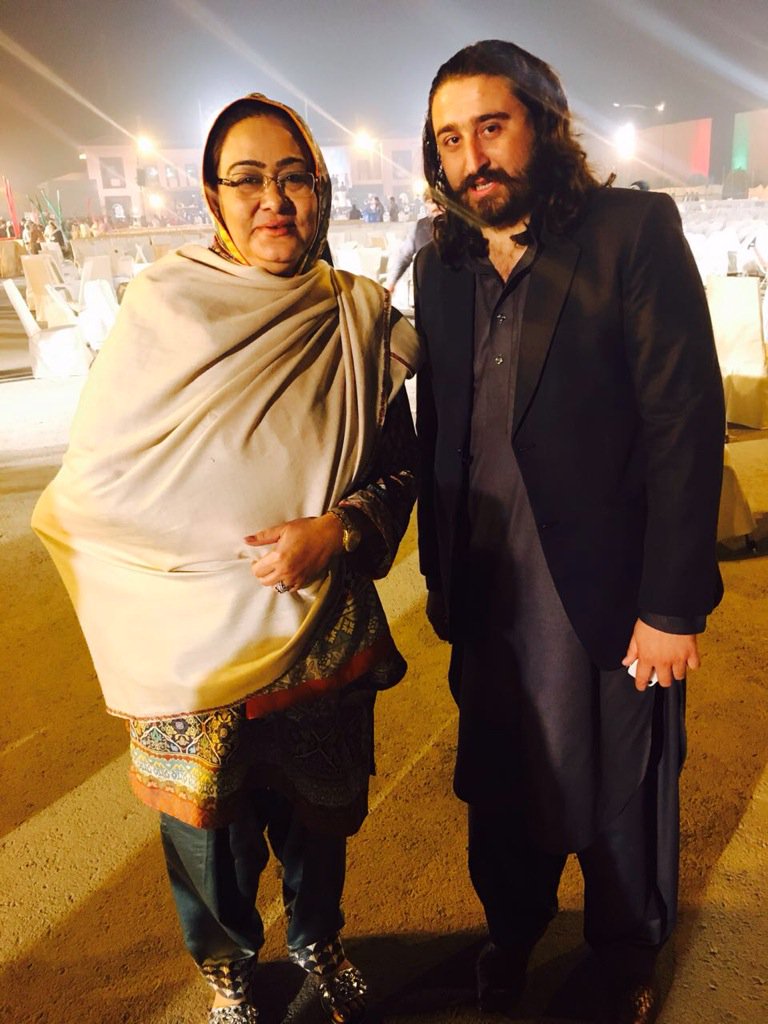 PSFJansherIsb's tweet photo. Me with PPP MNA  @shaguftajumani at Bilawal house Lhr #PPPFoundationWeek https://t.co/UxsKJHa83t