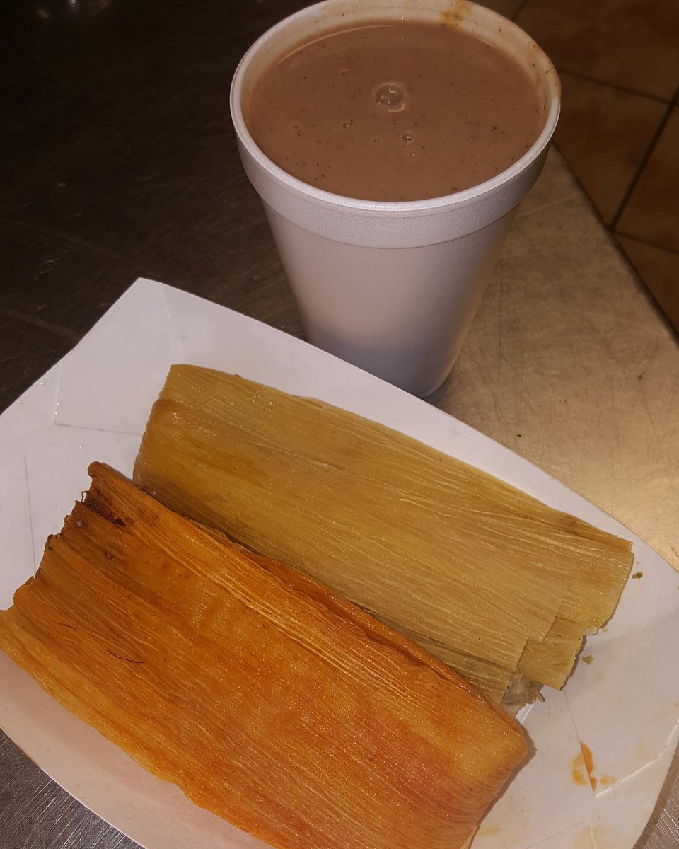 Champurrado Y Tamales