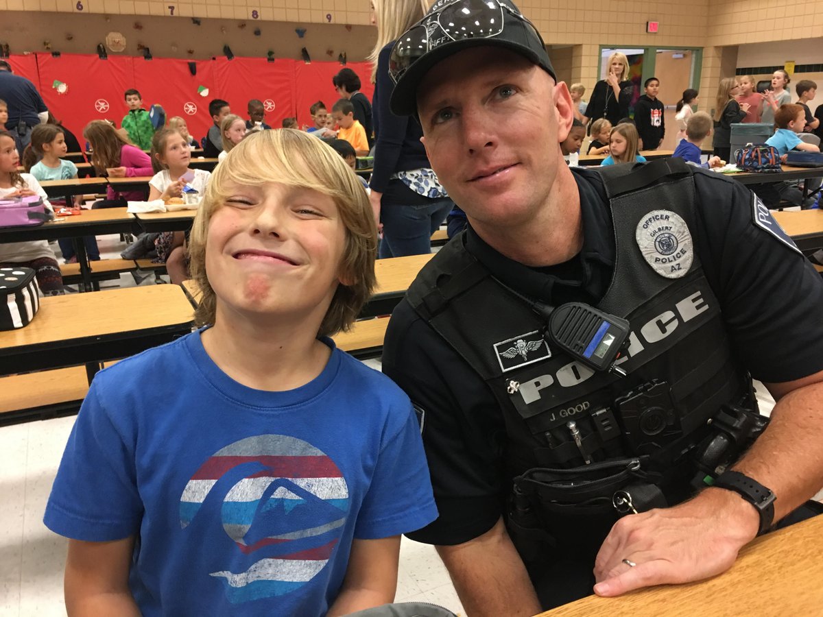 Thanks so much to <a href="/GilbertPolice/">Gilbert Police Dept.</a> and other local agencies for spending lunch with our students!  Your presence was appreciated!