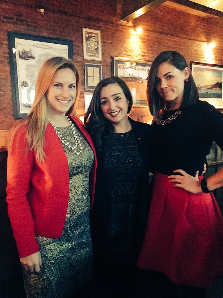 schroeder_DQ's tweet photo. Holiday party pre-flight crew https://t.co/4uUyHmBuh5