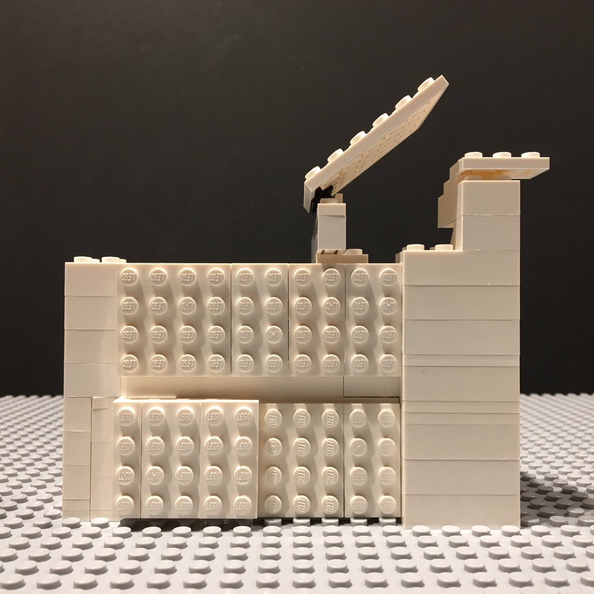 randalgwturner's tweet photo. This week Andy Foster Architect's #lego make celebrates the beautiful Murphy house that just won #HouseOfTheYear 2016. #riba #murphyhouse https://t.co/pykblESMrF