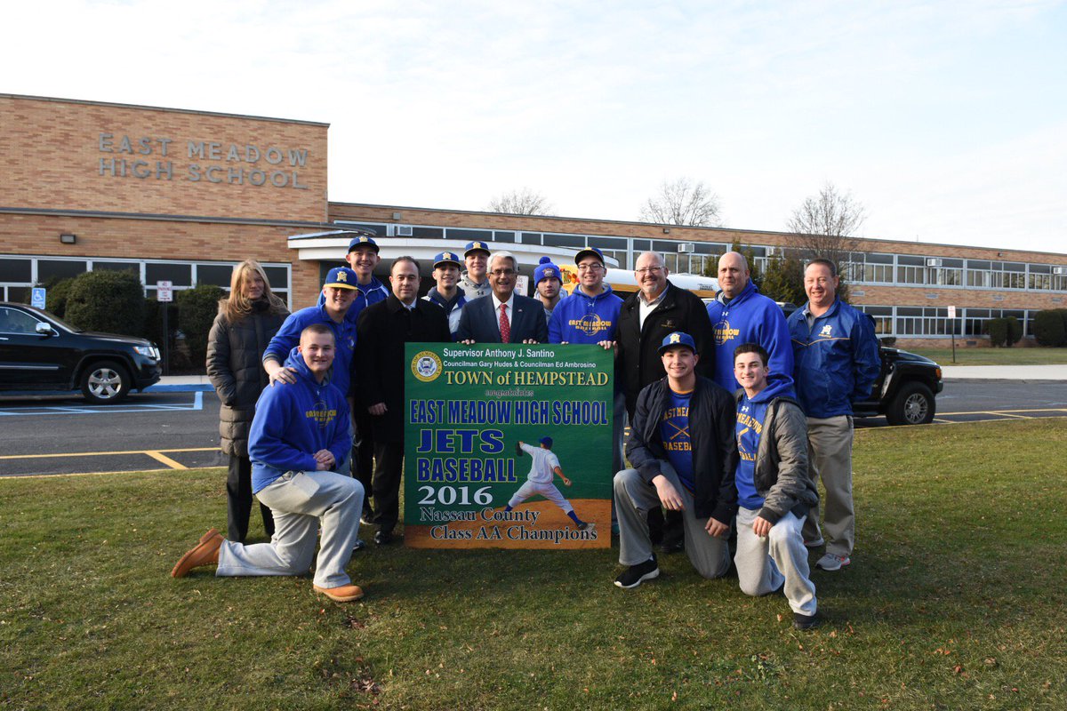 Took a trip w #GaryHudes to @EastMeadowNY, celebrating this <a href="/HempsteadTown/">Town of Hempstead</a> school baseball team's <a href="/NassauCountyNY/">nassaucountyny</a> AA Championship Season