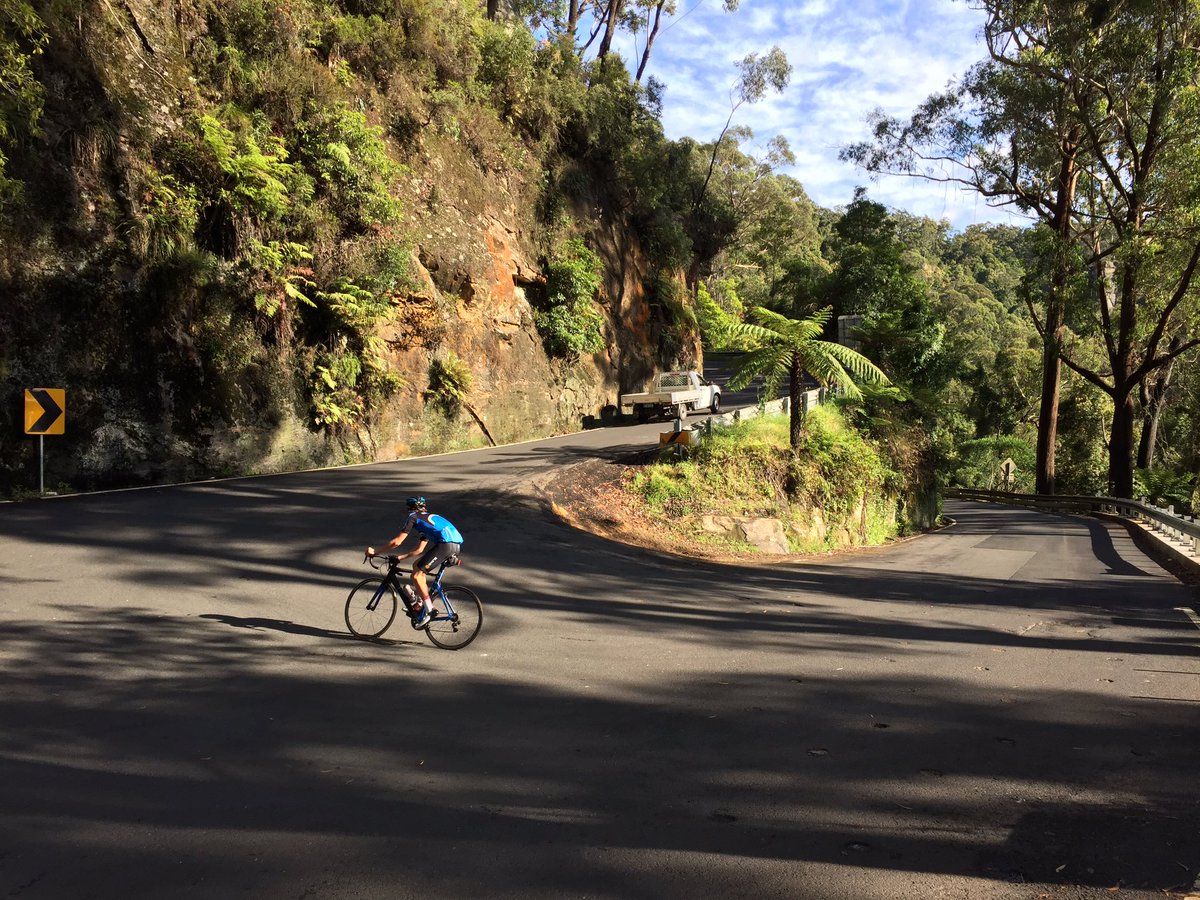 KatoExpress's tweet image. Switchbacks on Macquarie pass