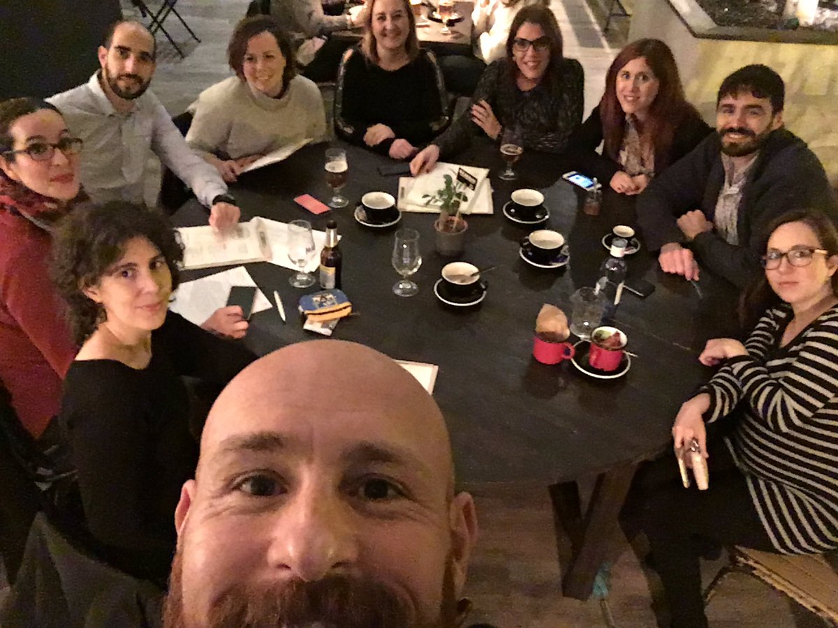 Despidiendo a <a href="/protecturcv/">PROTECTUR CV</a> para reinventarlo en 2017. Gracias a todos los que nos seguís! Tendréis noticias pronto #renovarseomorir