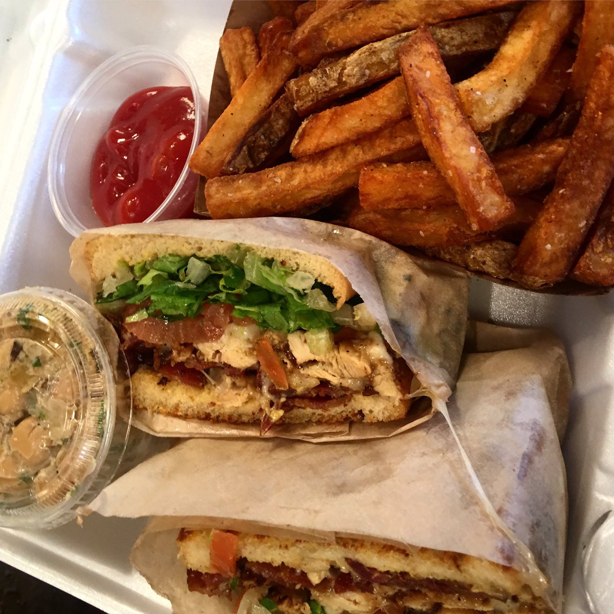 piledhighokc's tweet image. 5th &amp;amp; Broadway until 1pm!! @junction_coffee is also here, so stop by and grab lunch and a nice warm coffee!!!!