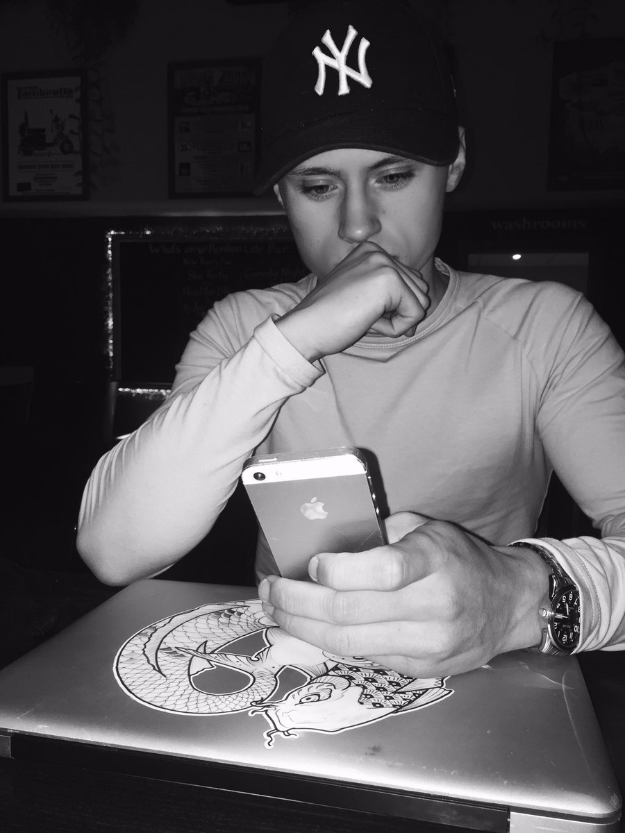 I've got my personal twitter now! <a href="/_KeelanLayton_/">KeelanLayton_Official</a> go and give it a follow and let me know when you do. K x