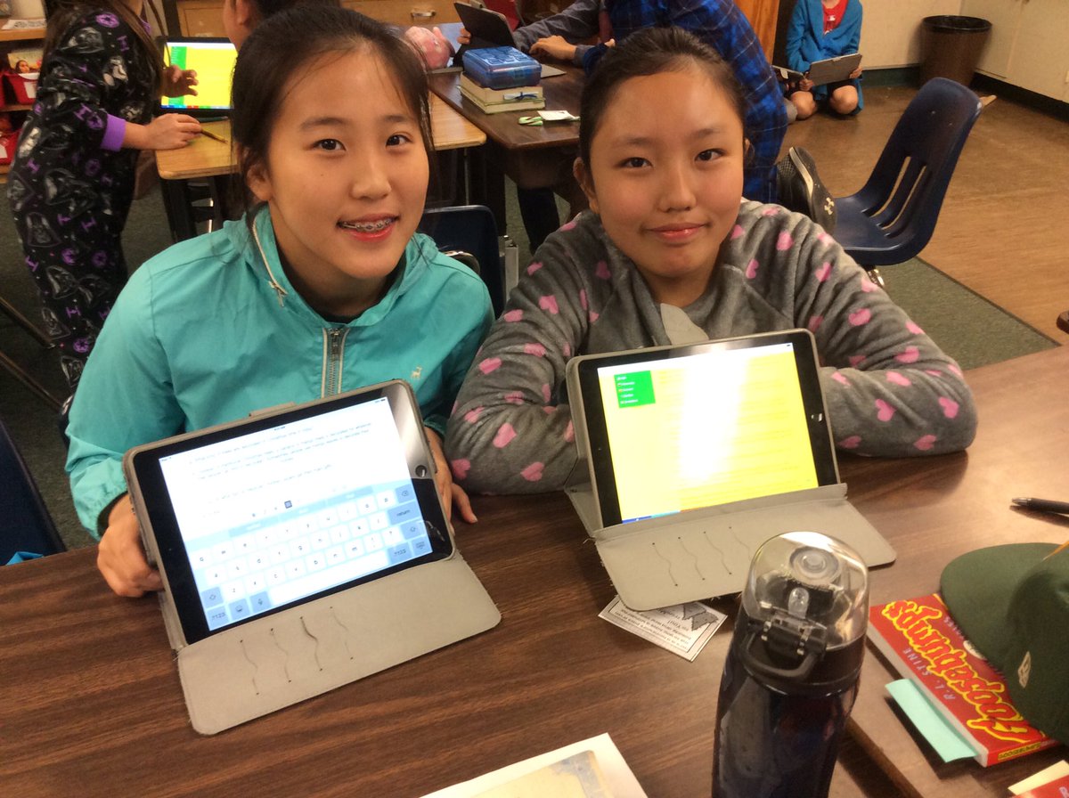 room19pandas's tweet image. Learning about how Christmas is celebrated around the world!