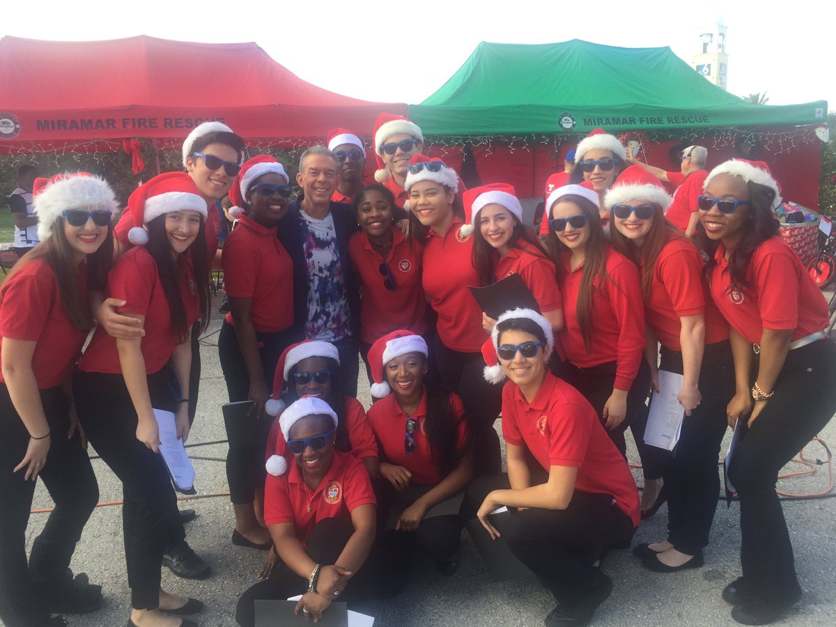 DramaPace's tweet photo. We are so excited that @ElvisDuranShow is co-hosting @NBC6intheMix He is so nice ❤️#PaceDrama #PaceLoves #PaceCares @pacespartans https://t.co/5Eb1bz8oXq