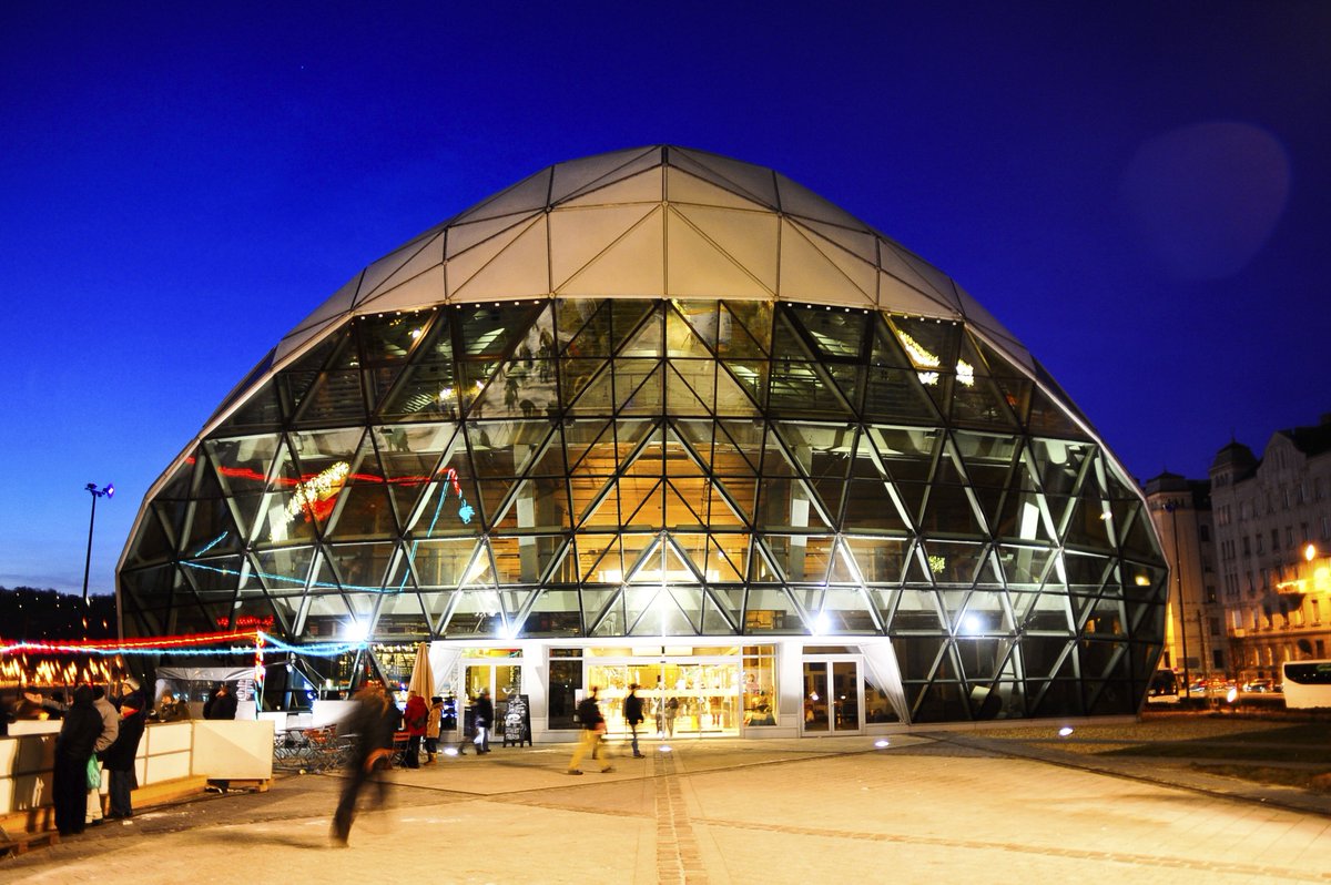 texastobeyond's tweet photo. The #Balna (Whale) Building resembles a beached #whale when viewed from the #Danube, and houses several fun shops &amp; restaurants. #ToBeyond https://t.co/QZ7FAQdxjZ