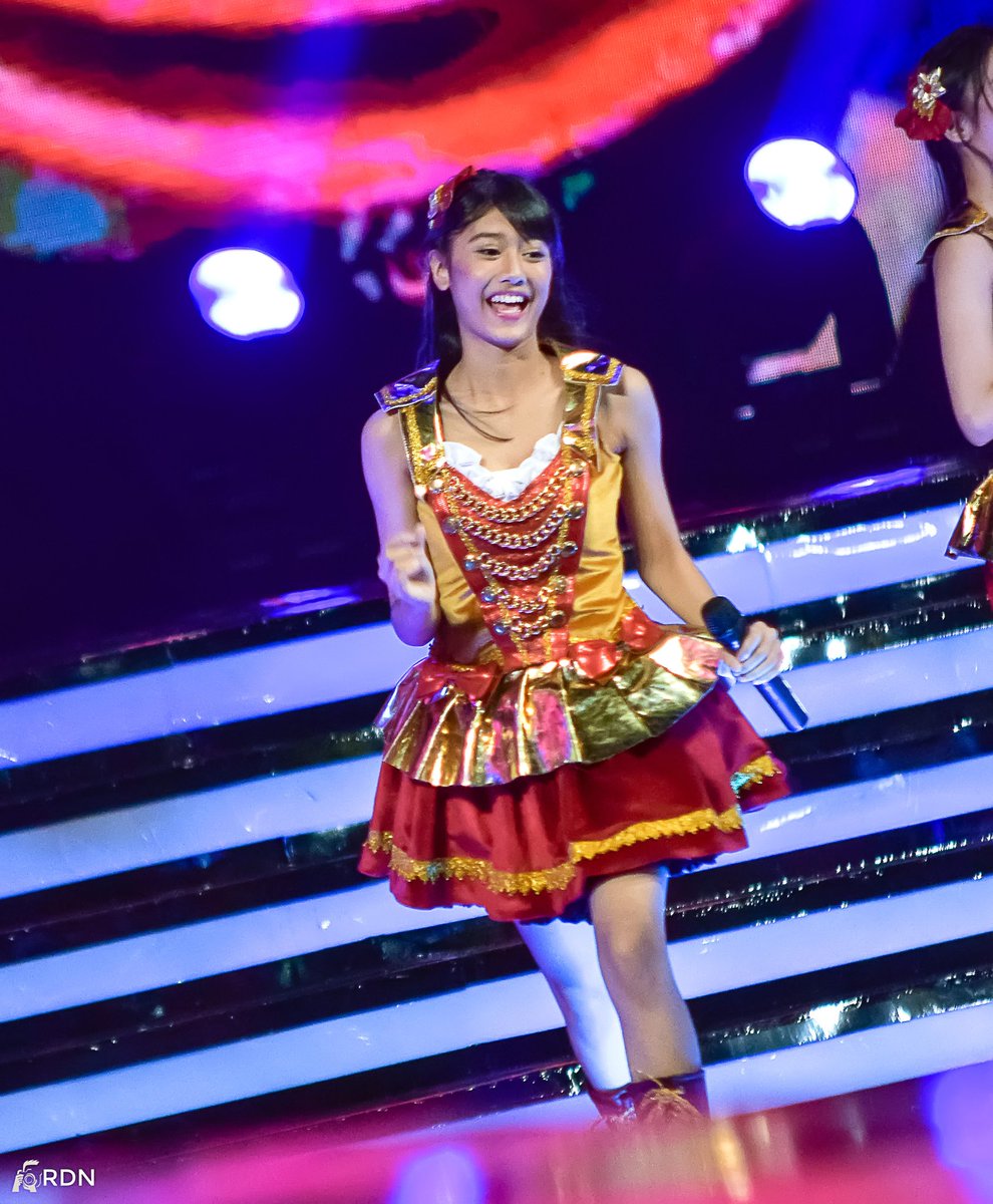 RDNADN's tweet photo. Ku yakin kamu bisa menjaga kepercayaan ini dengan baik 😉 @DeviR_JKT48 https://t.co/3bxImHJEID