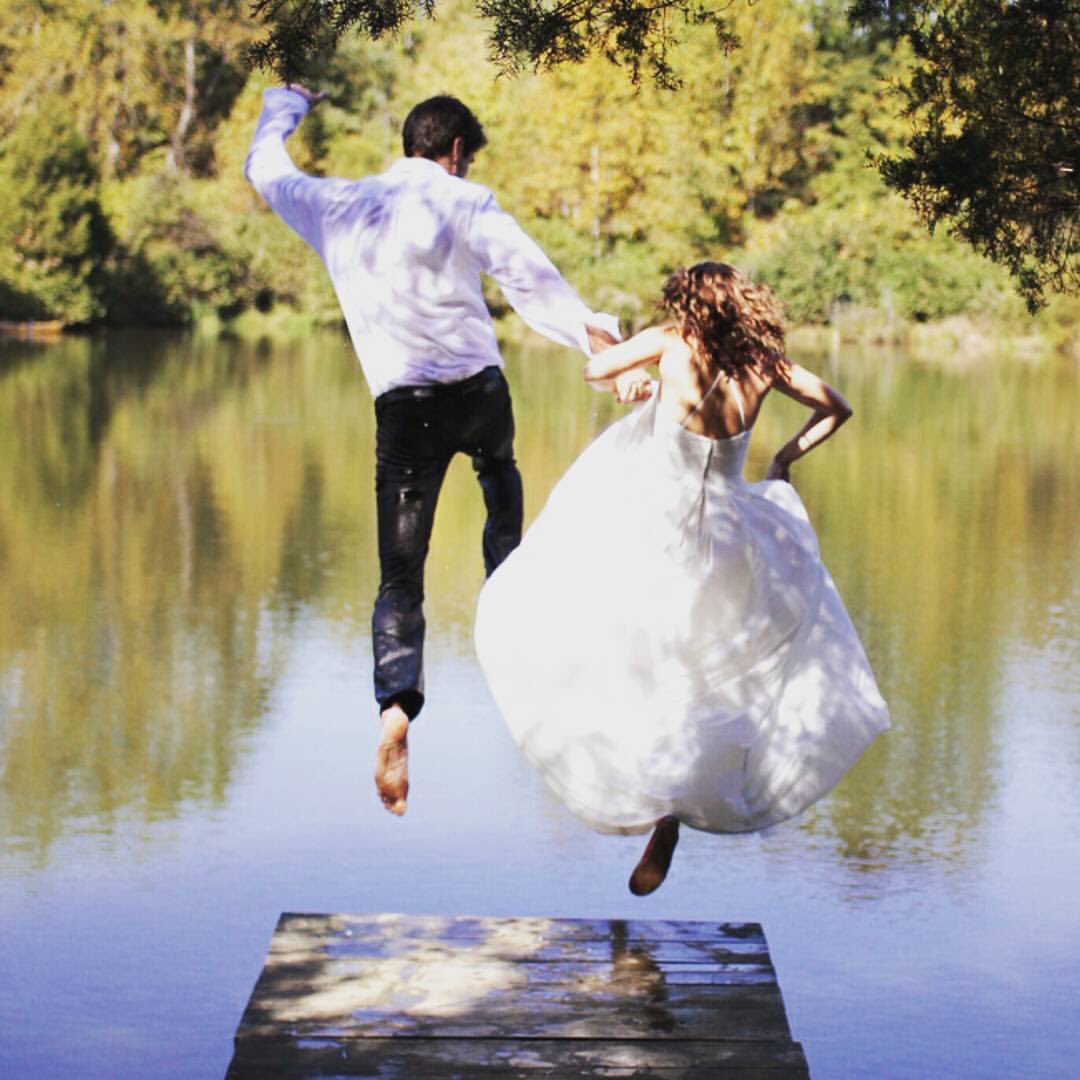 BridaLoop's tweet image. Those who don't jump will never fly...    #weddings #bride #FridayFeeling #bride2017 #ReachHigher #InspirationalQuotes #booksthatmakeyou