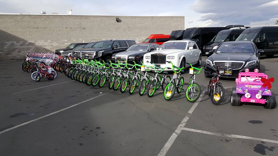 AbrahamLimoLV's tweet photo. ALV 3rd annual 100 Bike Drive 🚴 Every year, as winter approaches, kids begin to believe in the magic of Christmas 🎄 https://t.co/fG5fjeNouS https://t.co/A9utAh9vWu