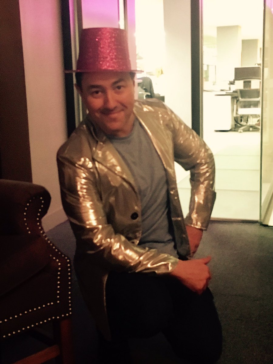 thingsunltd's tweet image. It's time for the Christmas @buckers quiz! Woohoo! 🎅