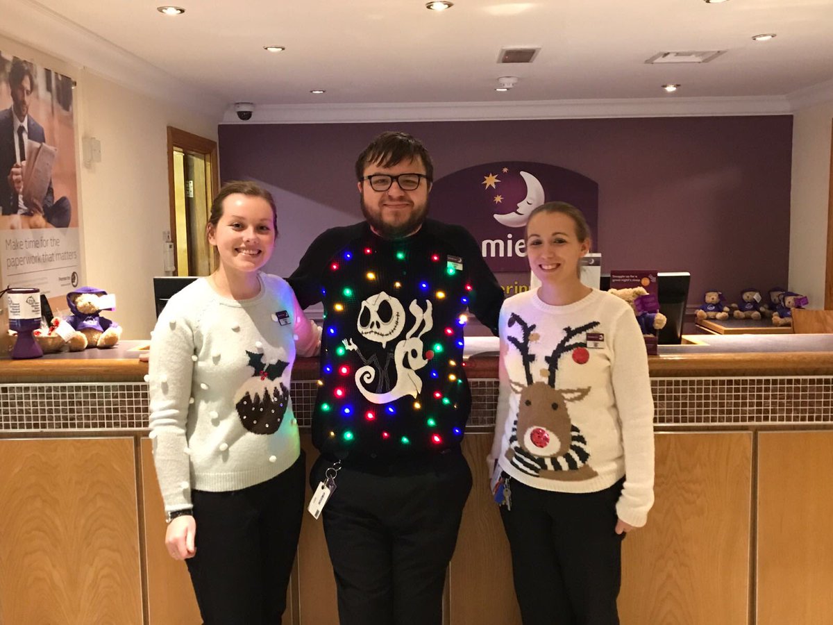 #christmasjumperday #inmychristmasjumper #premierinn <a href="/placemadebyyou/">A Place Made By You</a>  <a href="/naomi_wells_28/">Naomi Wells</a> @ashleypywell86 <a href="/pi_normancross/">Peterborough A1(M)</a> <a href="/ianoliverPI/">Ian Oliver</a>