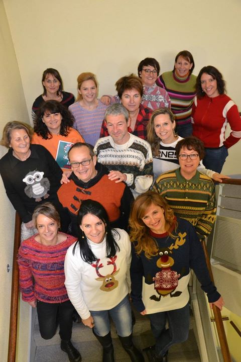 ladepechedumidi's tweet photo. #JDPN Aujourd'hui, c'était la journée internationale du pull de Noël et nos lecteurs 
ont revêtu les leurs : qu'ils sont beaux ! 🎄🎄🎄 https://t.co/6xfHaWvs7N