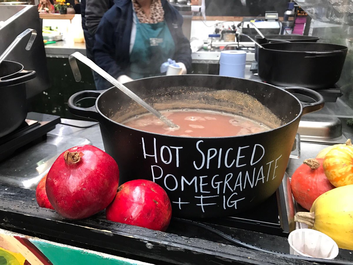 visitlondon's tweet image. Looking for some fabulously festive and delicious food in #London? Head to @boroughmarket 👇
