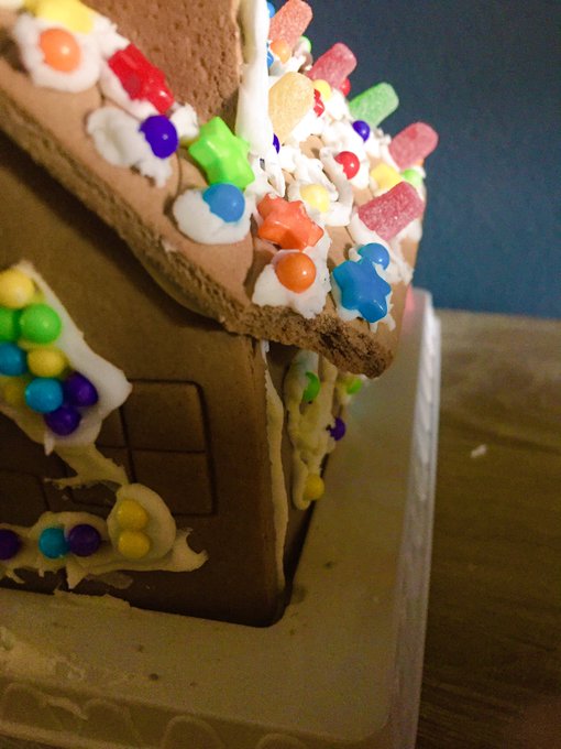 I need a roofing contractor. Geico says they don't cover gingerbread https://t.co/GWdwnXLt5P<a href="/tag/unitedwestand"class="tags"><span>#unitedwestand</span></a>
