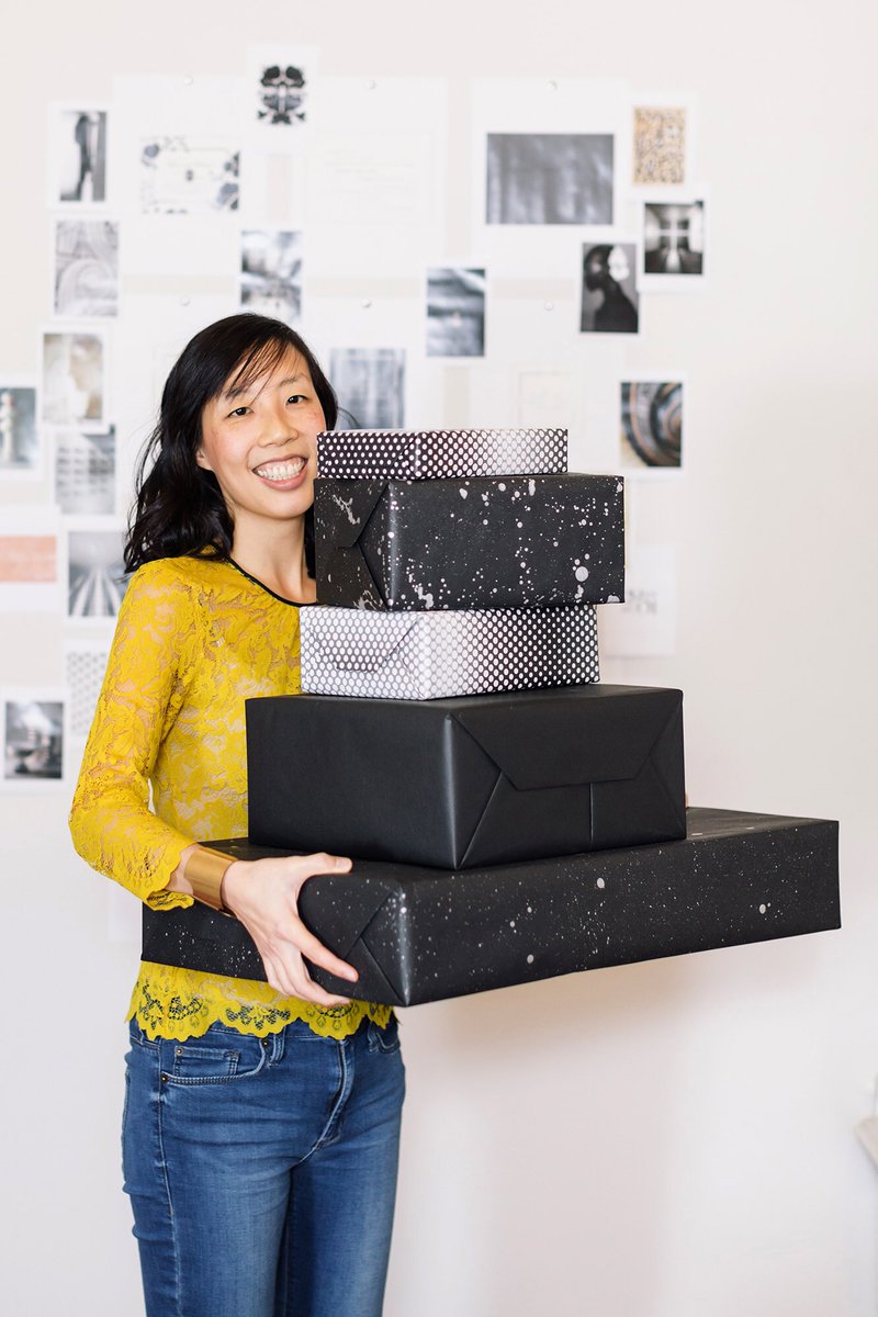 yulingdesigns's tweet photo. 'Tis the season of giving. #giveback #creative #design #studio #thinkoutsidethebox #worldofyuling https://t.co/pbd1nu1NZ5