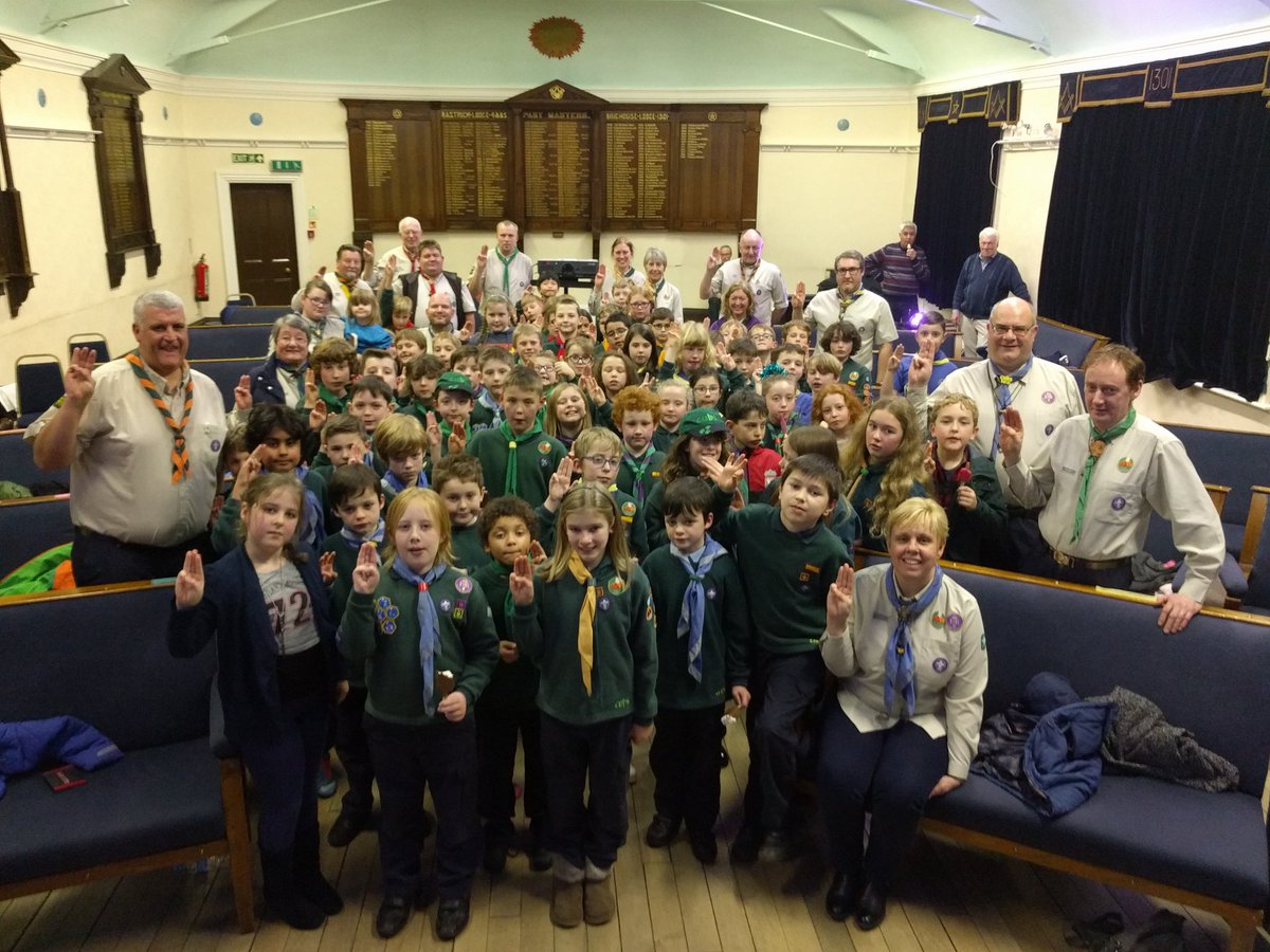 LogicAppTest's tweet image. 2 - BorSContainS RT CJay69: #cubs100 Brighouse Promise event.. back to the film #junglebook UKScouting wyscouts