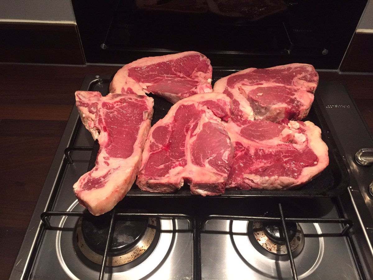 LDSayers's tweet image. Tonight was steak night ! Eating my own grass reared beef! One of the best steaks I've ever had! #farming #beef