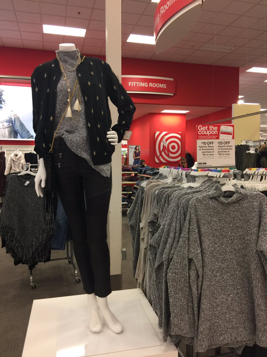 DesignEmk's tweet photo. Count down to Xmas...are you ready?#VMTL #T1502#TargetRosevilleNorth https://t.co/NvMZWlFL7c