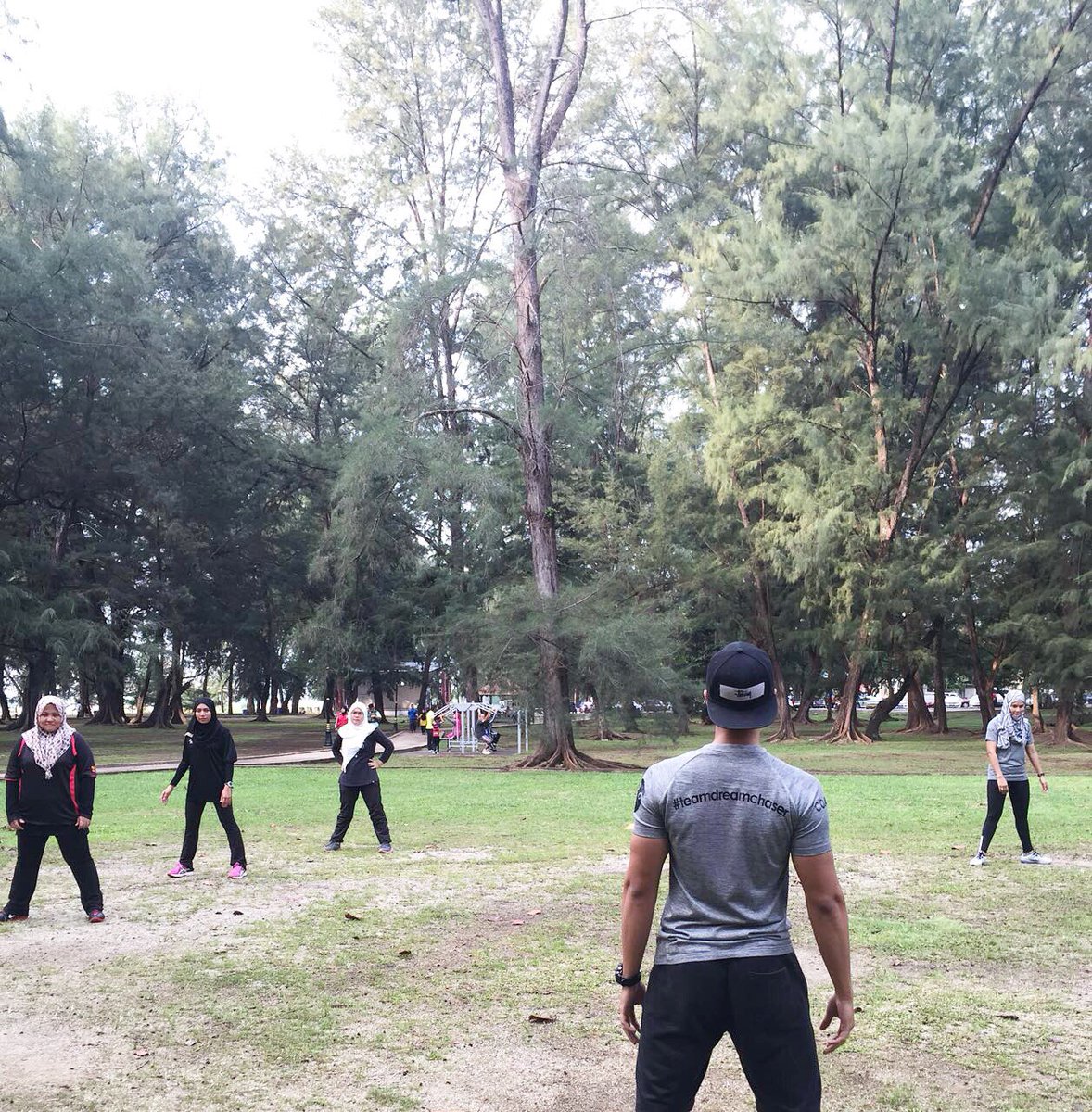 dreamchaserdc06's tweet photo. Today is the day!!!! Our first morning session with all the participants. 👏💪
#dreamchaserdc06 #dc06 #gangdc #17dec16 #kuantan https://t.co/i465cCDeRu