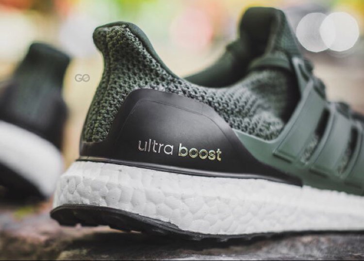 iPostDopeKicks's tweet photo. Ultra Boost #ADIDAS #iPostDopeKicks https://t.co/YApFoM99Jz
