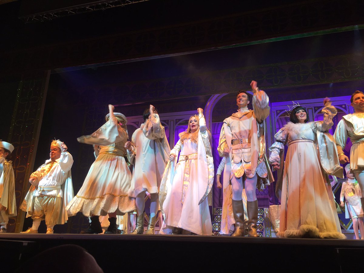 Cracking night watching Snow White at the <a href="/albanarena/">The Alban Arena</a> #panto #snowwhite #albanarena