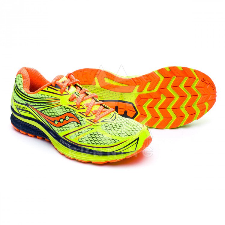 calabegane's tweet photo. @SauconySpain #Guide9 #Ride9 Nuestras compañeras para los Próximos Retos @MaratoCastello #NeverGiveUp https://t.co/RY9JfkcxT7