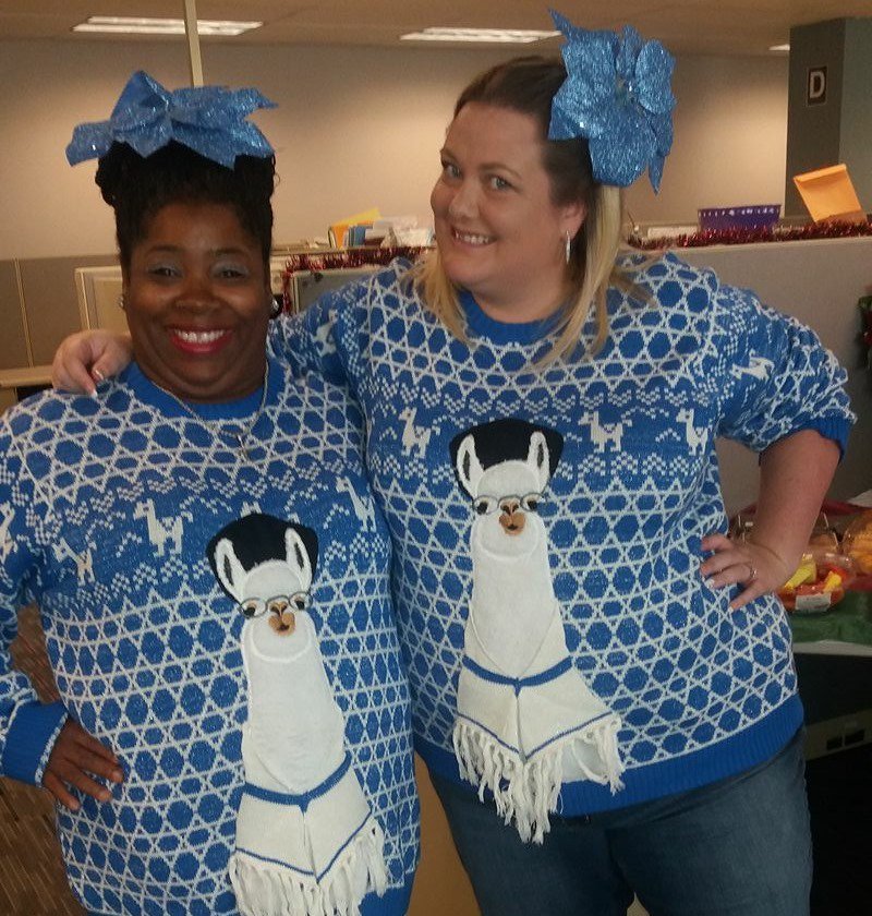 CNA_Insurance's tweet photo. For each holiday-themed sweater a CNA employee wears and shares on CNA Holiday Sweater Day, CNA will donate $2 to @foodbanking https://t.co/bdo006wrm8