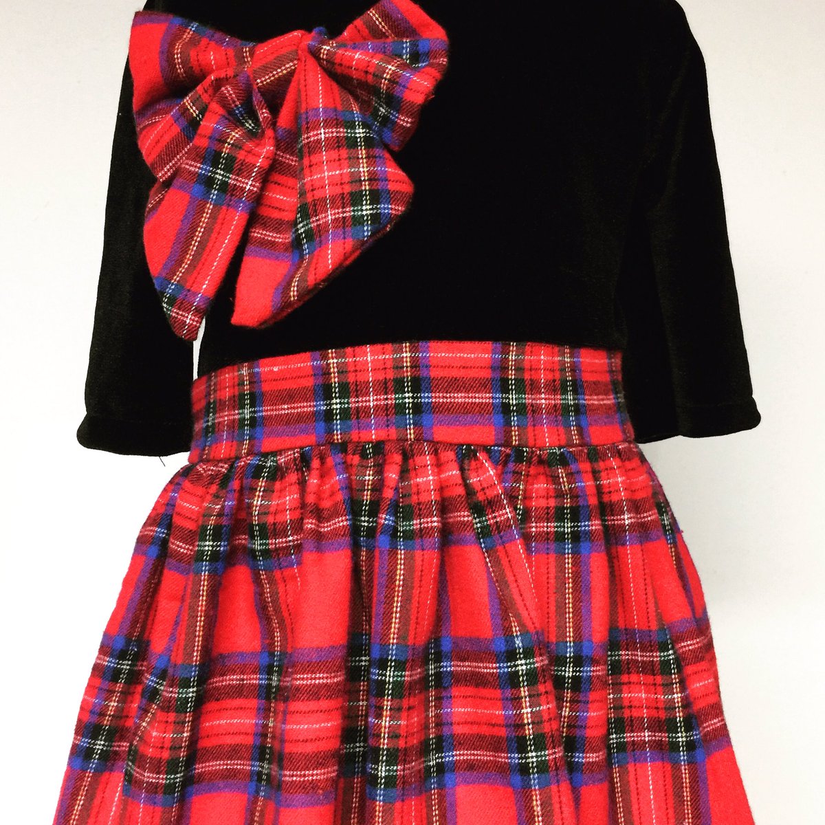 MacisDesign's tweet image. A holiday dress from Macis Bebe Gabrielle line. Have a Happy Holiday!!