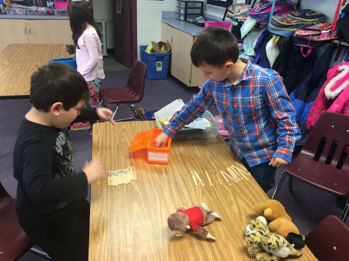 Friday Word Work Centers <a href="/roadrunnersrule/">Lessenger Elementary</a> #WeAreLamphere