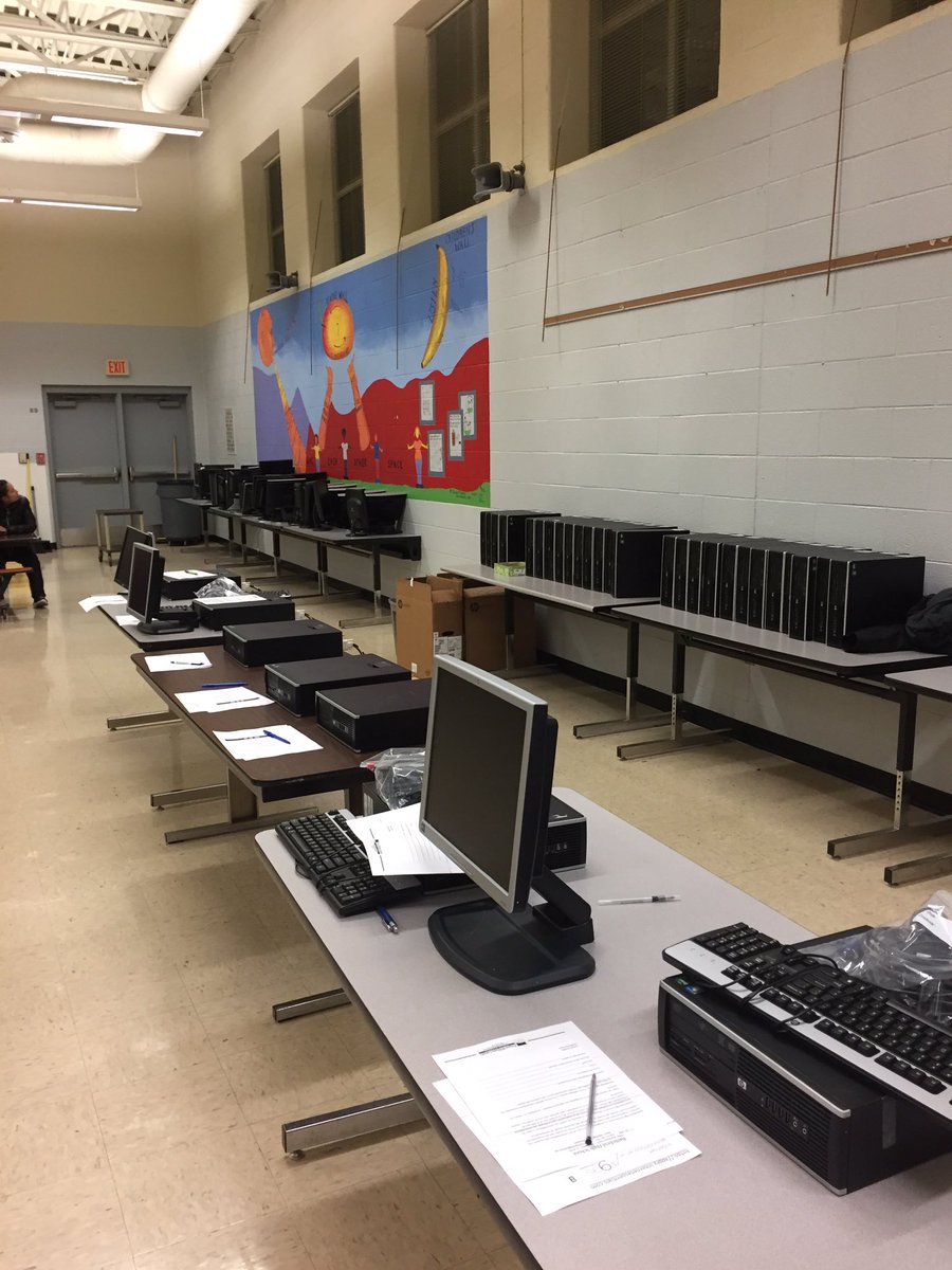 Battlefield HS and GQES partnering with VA STAR giving computers to families.@bhsbestclub @quarleswps @jvanheukelum